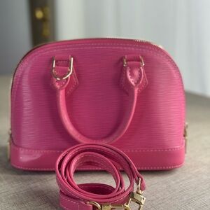 Elegant Pink Women's Handbag